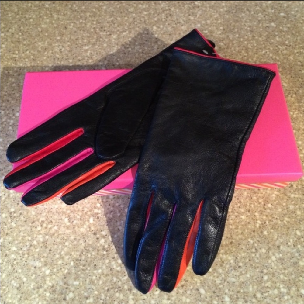 ISO - Kate Spade Multi gusset gloves (Terrace?)